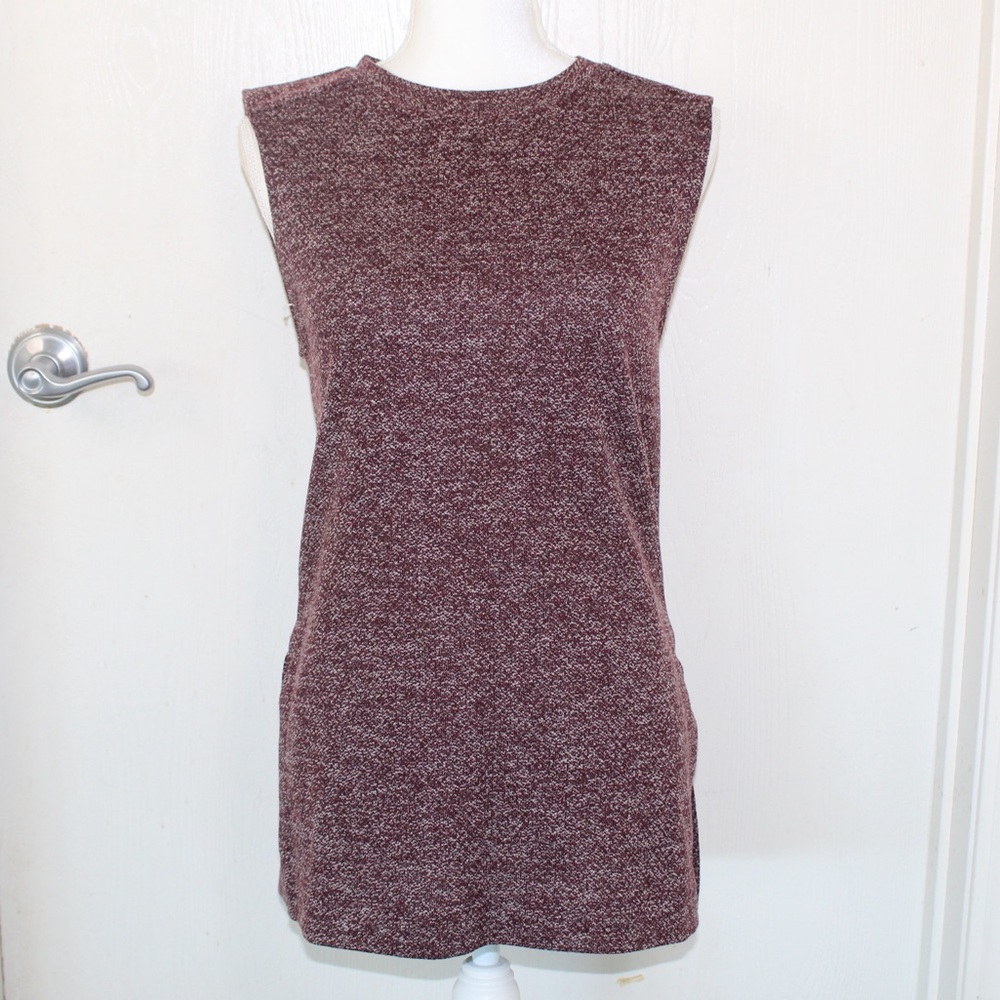 Banana Republic Men’s Red & White Sweater Vest — Size XS